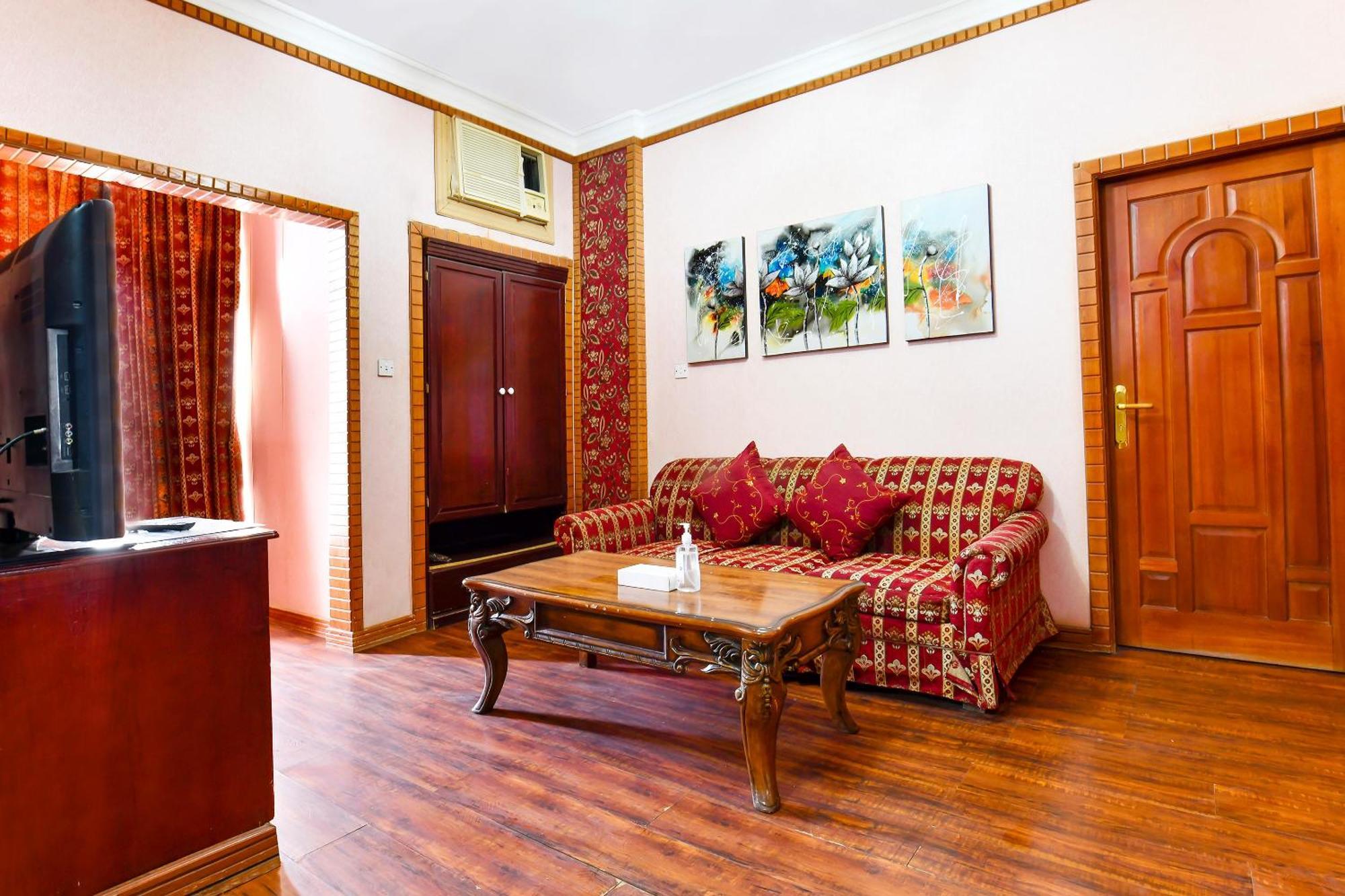 מנאמה Capital O 125 Moon Plaza Hotel מראה חיצוני תמונה