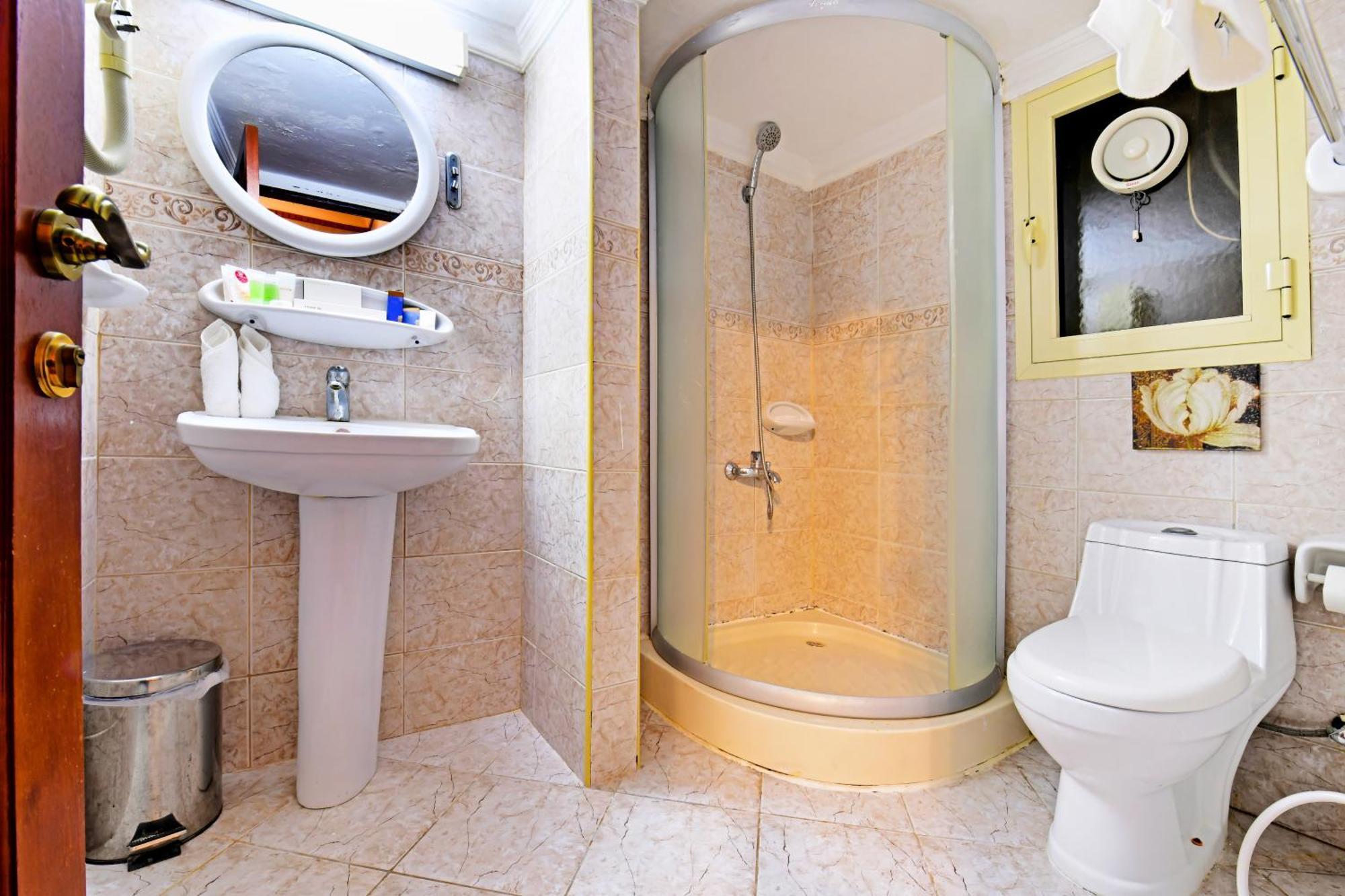מנאמה Capital O 125 Moon Plaza Hotel מראה חיצוני תמונה